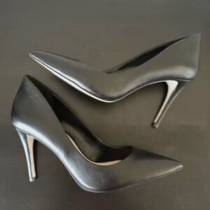 Aldo Stiletto Pump Black leather Size 8.5 US